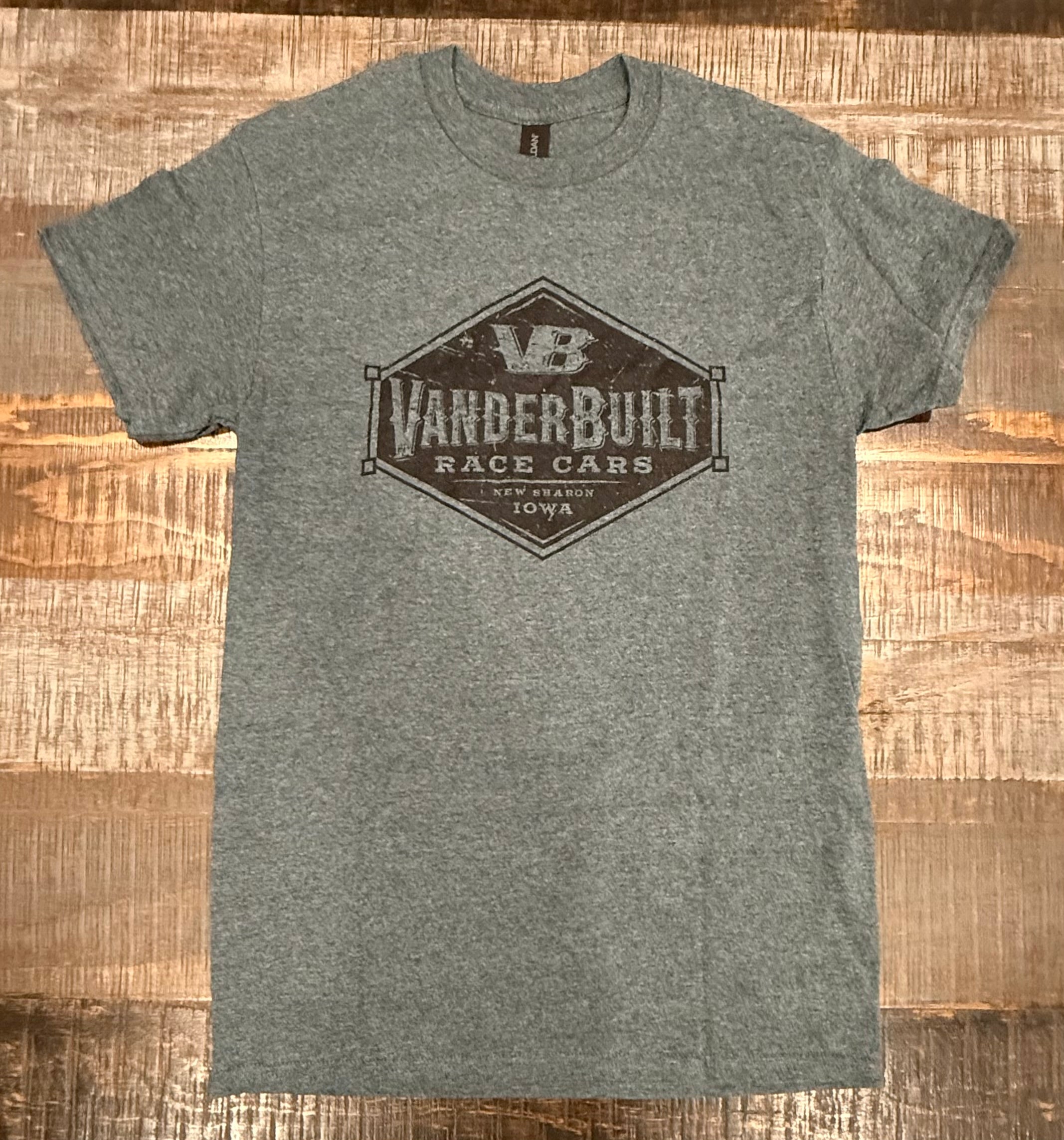 SALE  VanderBuilt T-shirt